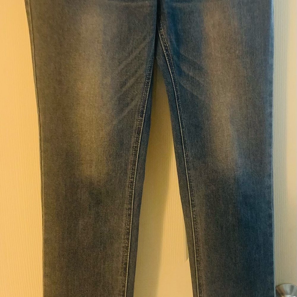 Jeens - Picture 4 of 10